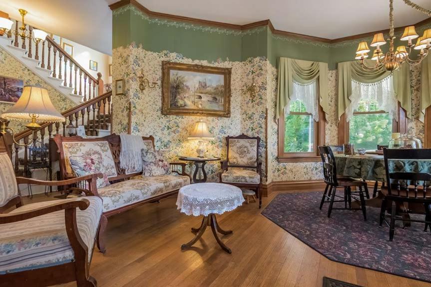Kingsley House Bed & Breakfast - Full Home Fennville Exterior foto